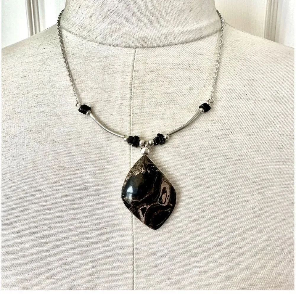 Stromatolite silver tone pendant necklace